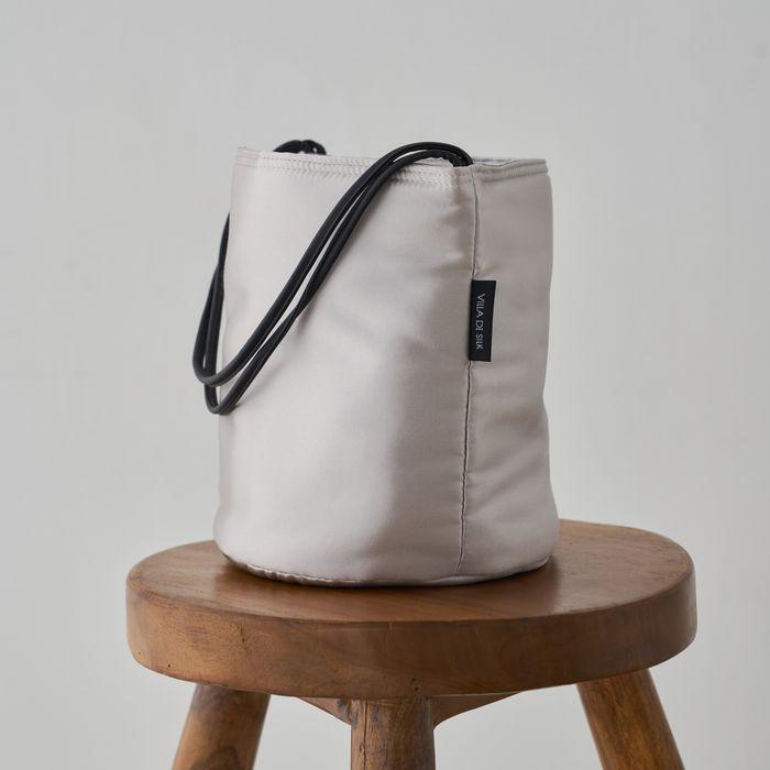 padding silk bucket bag - SILVER  실크 버킷 실버 패딩백