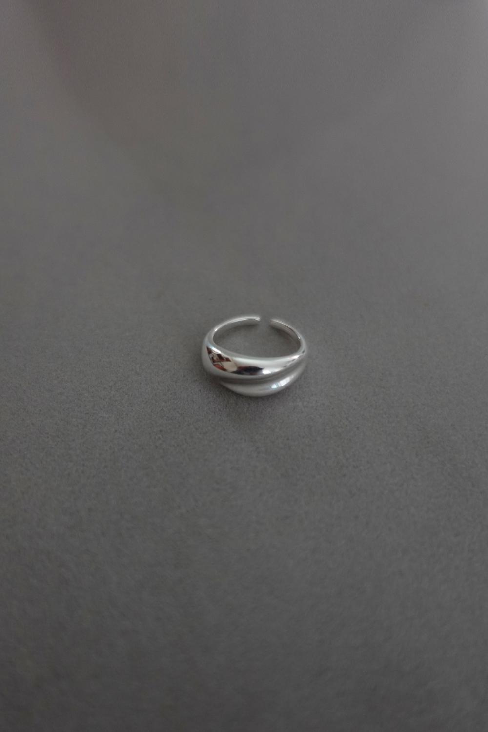 24SU Small Scoop Ring