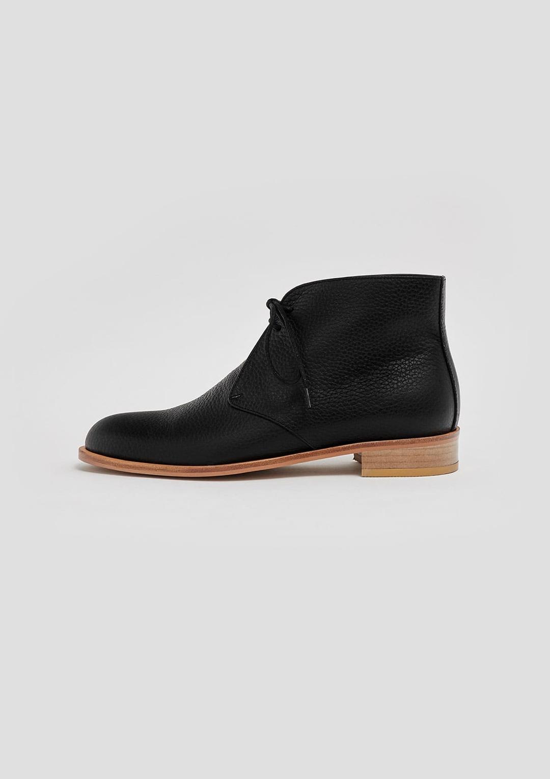 Chuker Boots in Black Leather