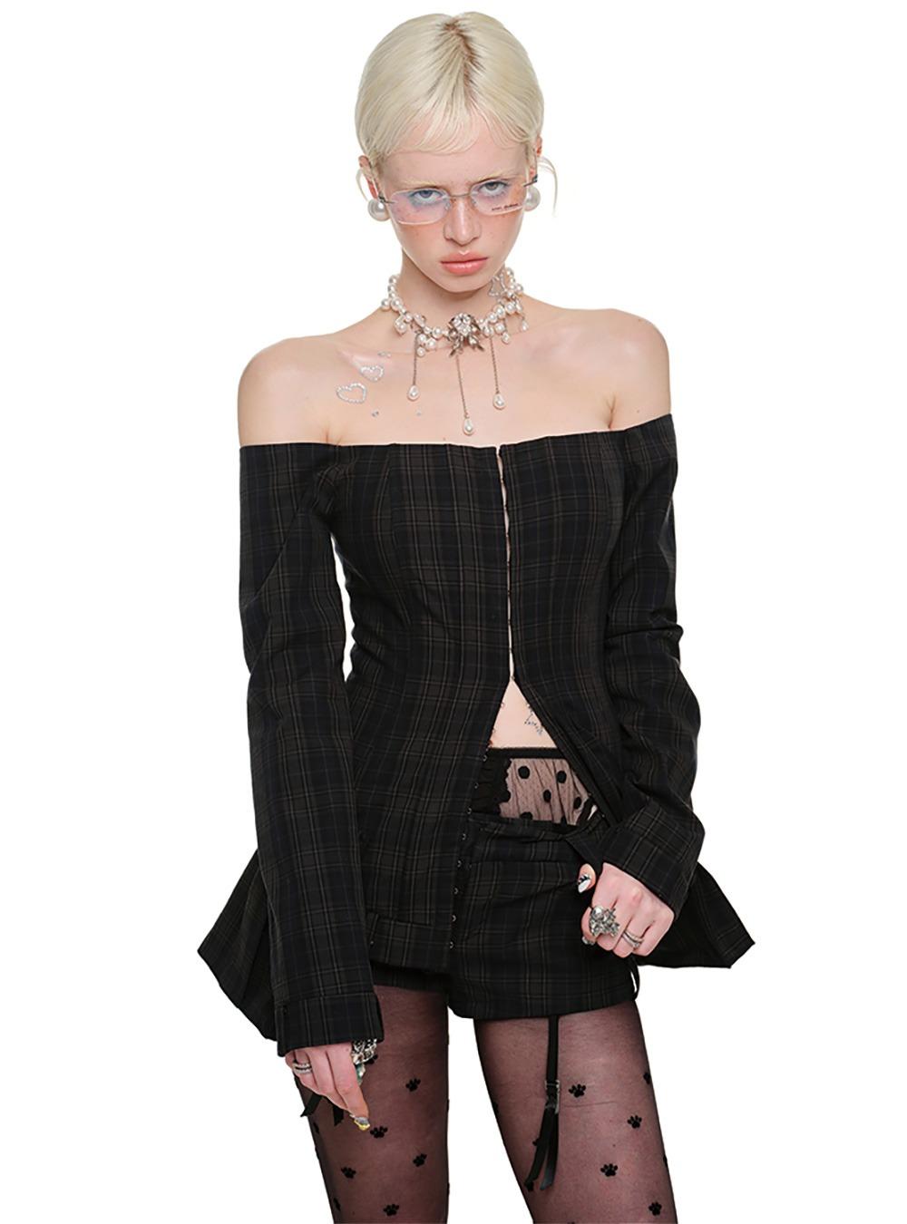 Low Rise Slim A-Line Suit Shorts