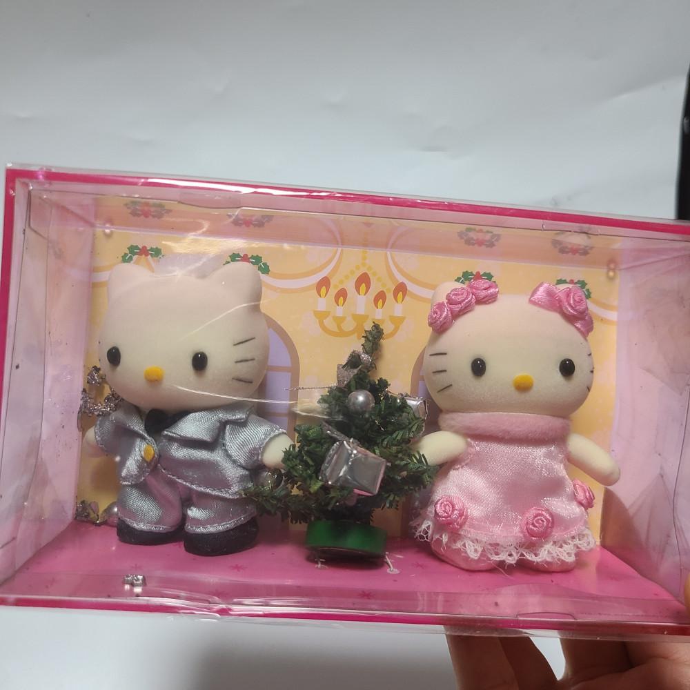 산리오 고전 가챠 피규어 인형 굿즈 캐릭터 헬로키티 실비니안 재질 크리스마스 버전 레어