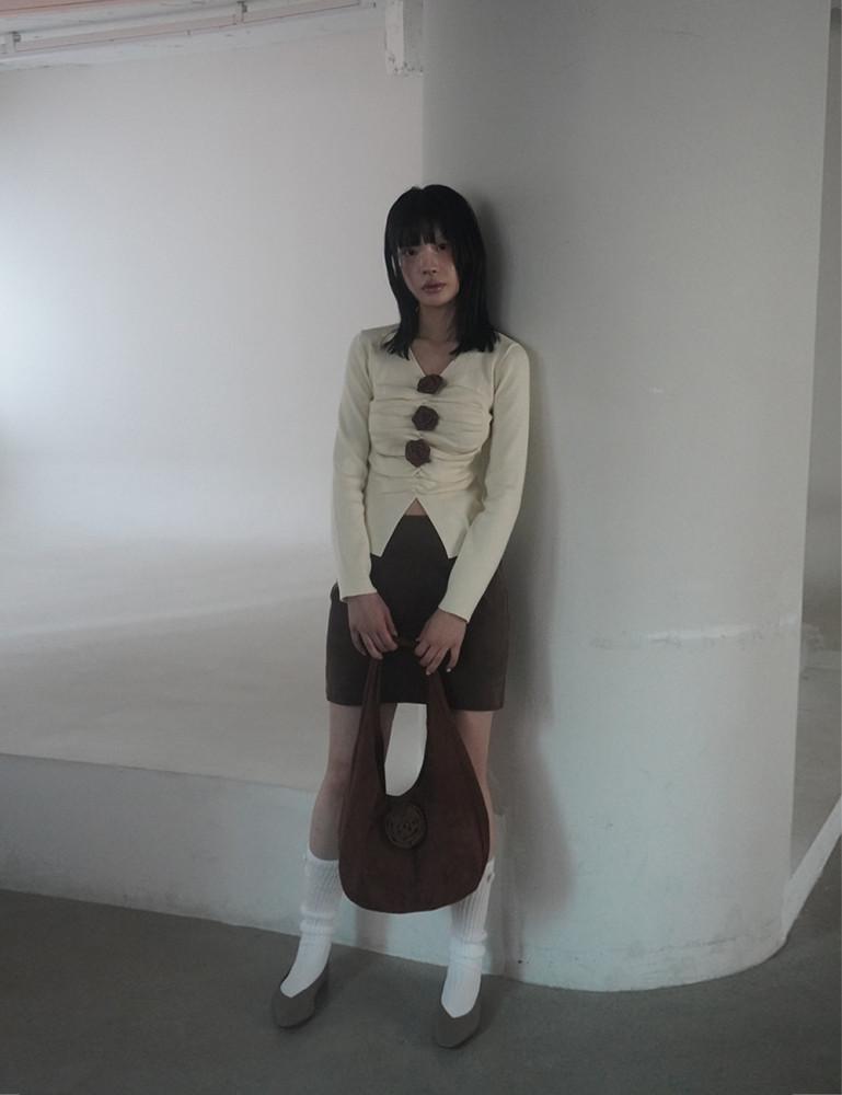 KIMIMI 키미미 플라워 코사지 니트  2컬러