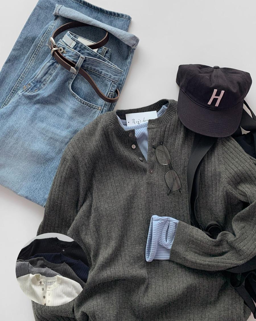 에센셜 리브 헨리넥 니트