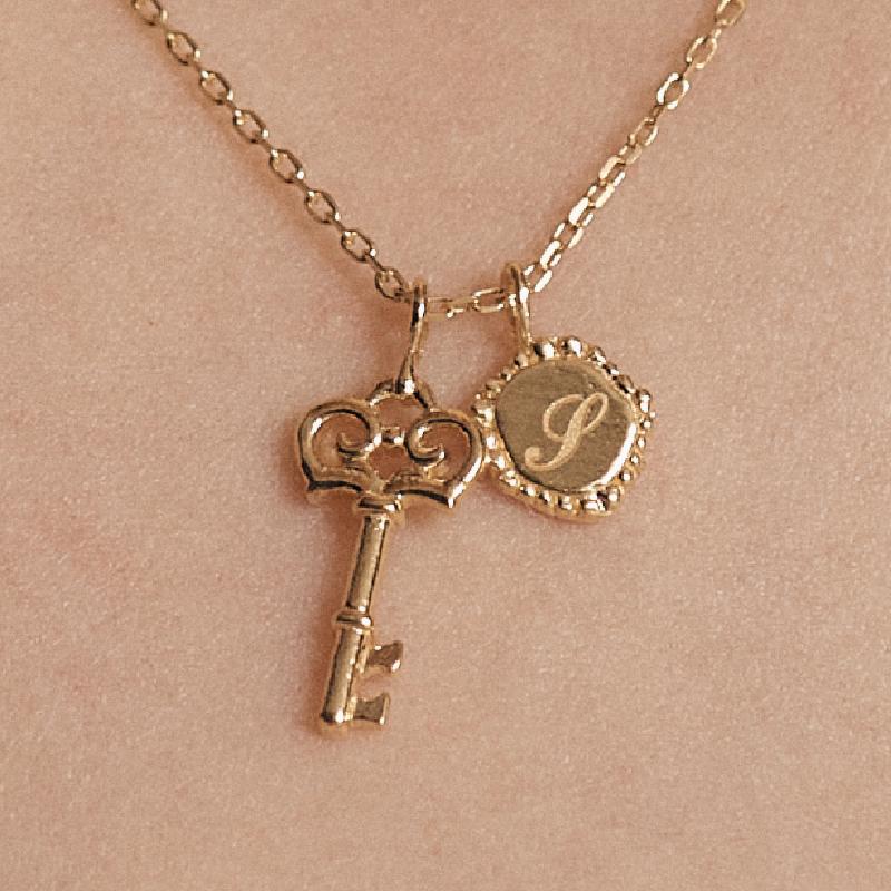 실버 엔틱 크라운 열쇠 이니셜 코인 목걸이