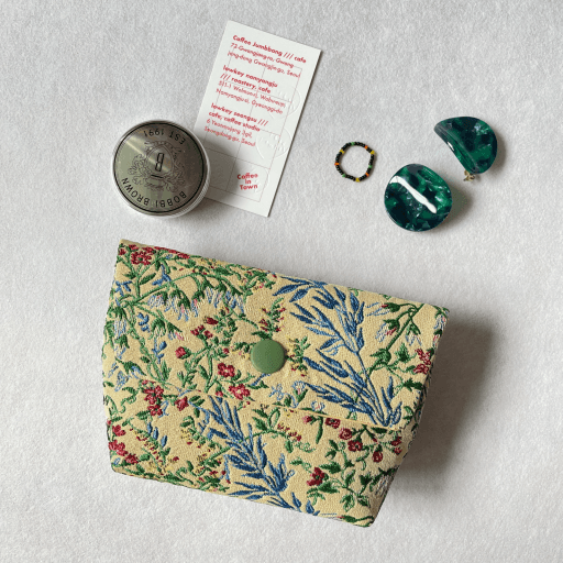 ivory pouch(아이보리 파우치)