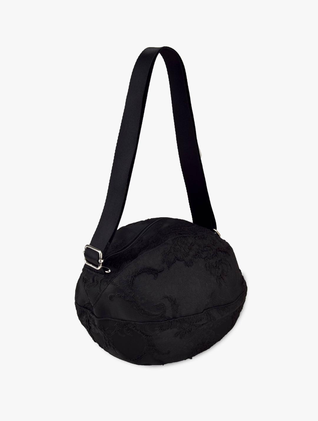 [ 3월 30일 리오더 순차 배송 ] Jacquard Pumpkin Bag Black Lilly