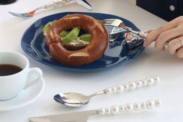 유니크한 진주펄 핸들 디너 커트러리 모음