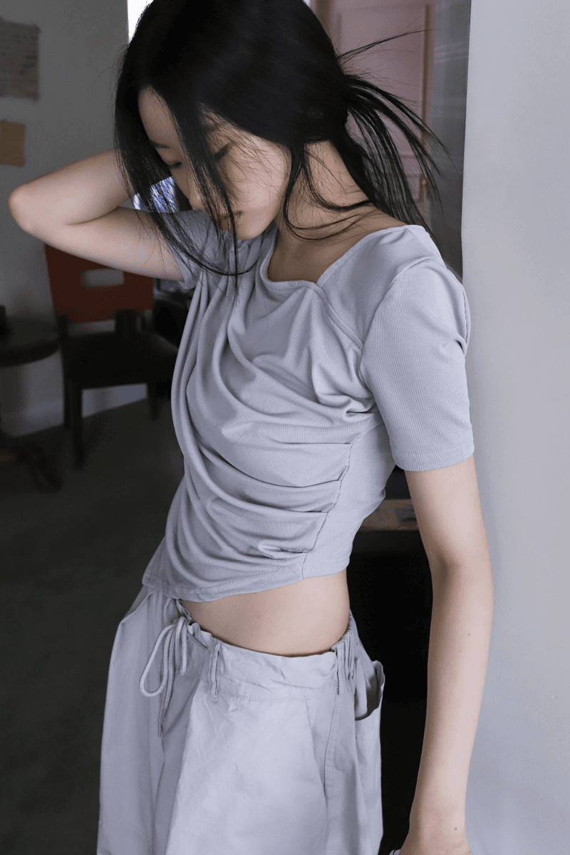 쿨 셔링 사선 언발 티셔츠