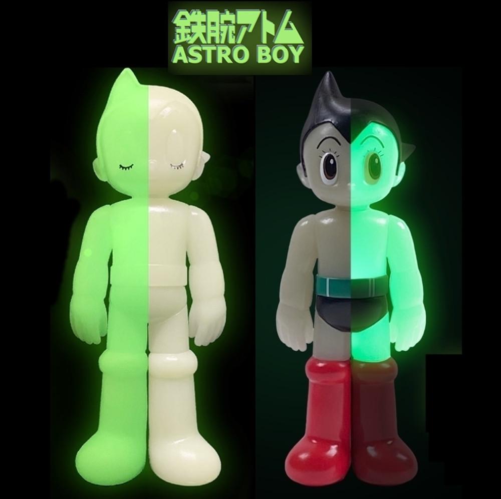 Tokyo toys 도쿄토이즈 아스트로보이 데즈카 오사무 야광 발광 아톰피규어