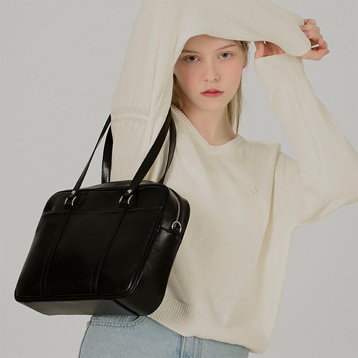 텐투에니스퀘어백 GK252K