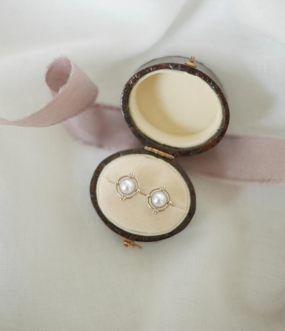 poetic pearl earrings