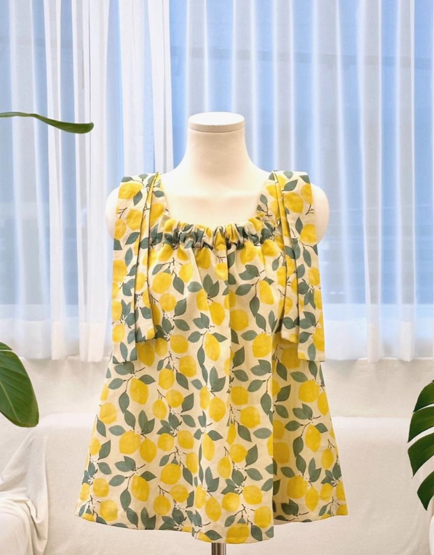 레몬트리 민소매 블라우스