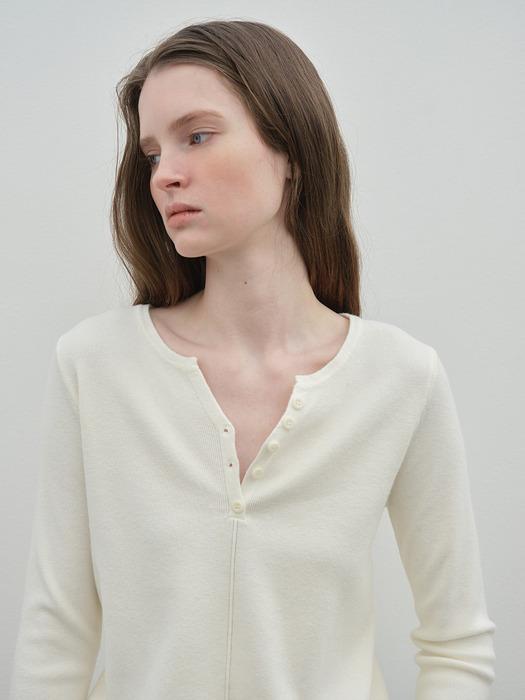소프트 헨리넥 니트 IVORY