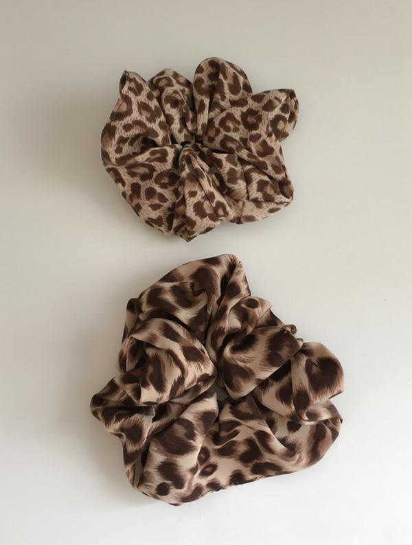 brown leopard scrunchy