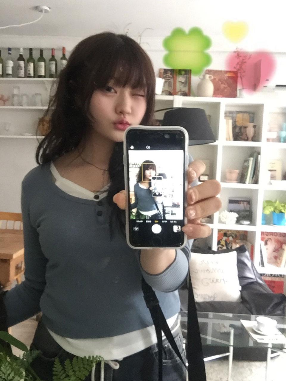 [2 사이즈] 나리 루즈핏 레이어드 버튼 티 (3 color)