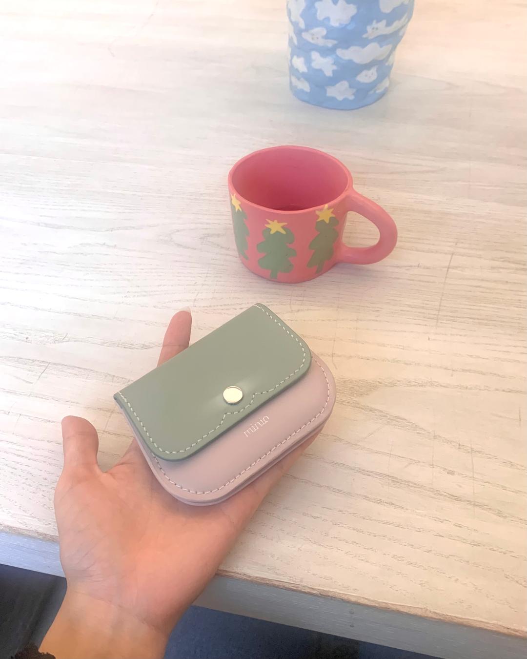 moono wallet (watermelon milk)