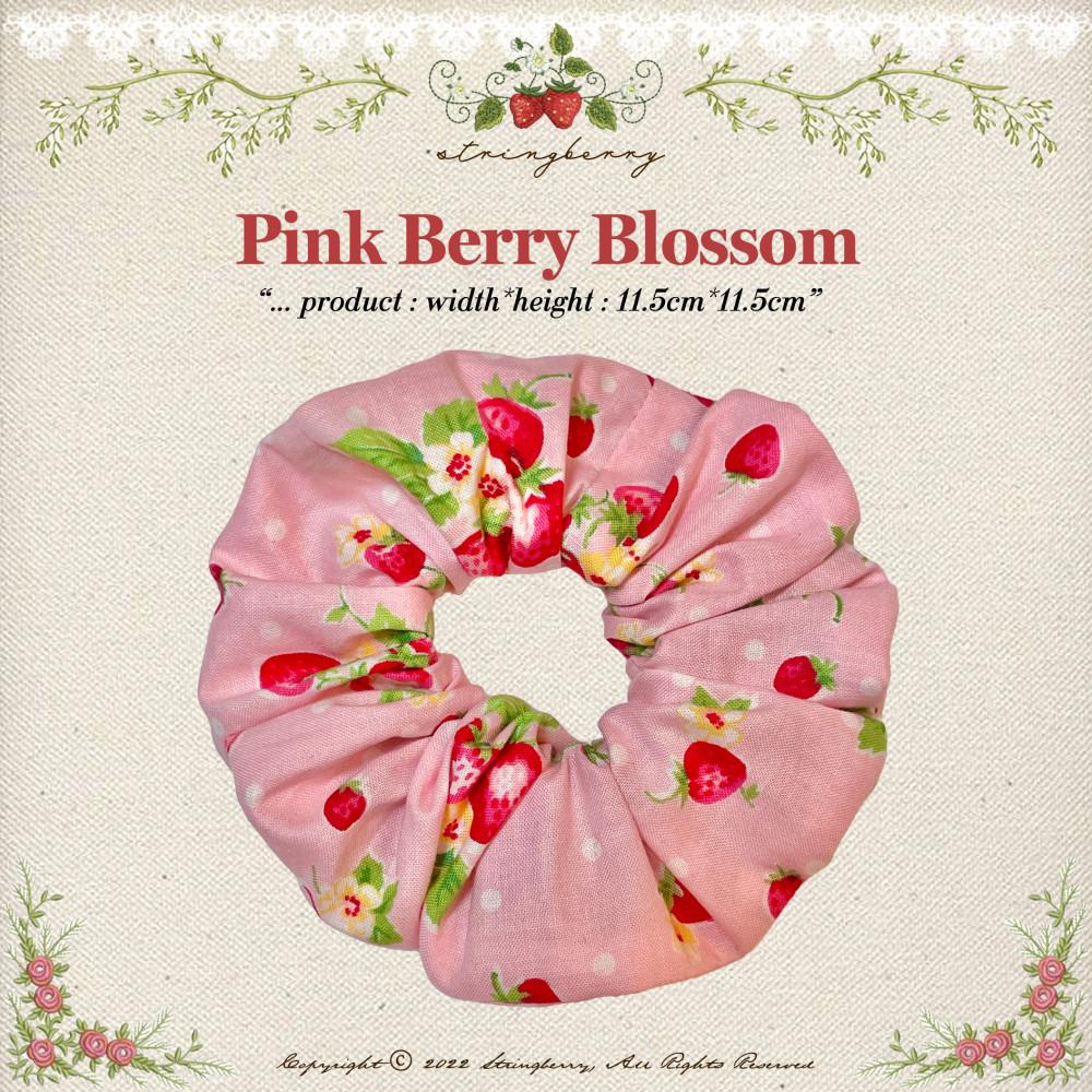 [Scrunchie] Pink Berry Blossom 딸기 곱창밴드, 곱창끈, 스크런치, 헤어슈슈