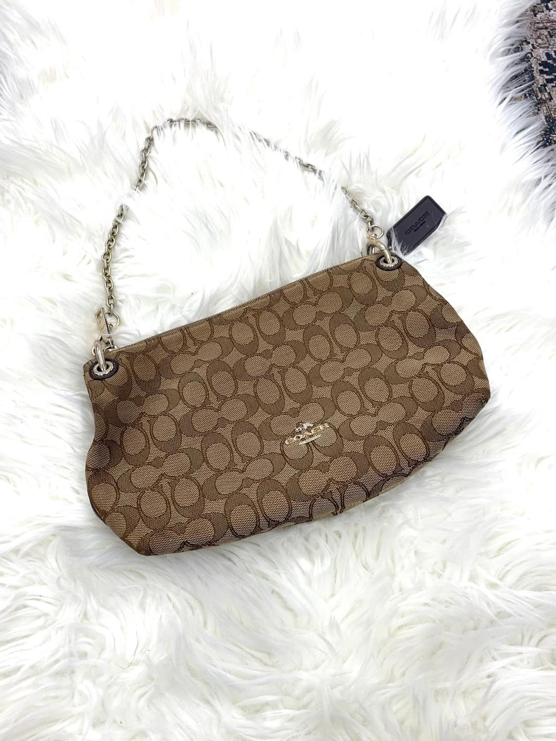 Coach basic shoulder bag  | 후루츠패밀리