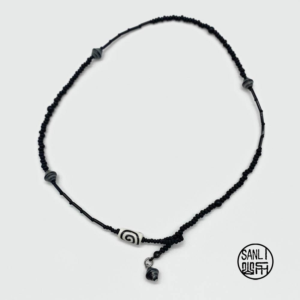 Vortex spiral necklace (black)