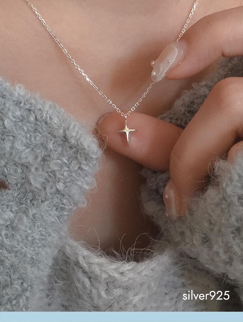모앳 point cross necklace (silver925)
