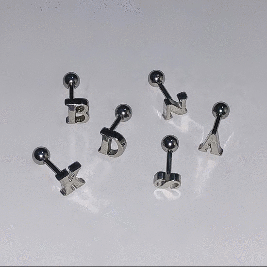 [A-Z] 써지컬 이니셜 피어싱 / 알파벳 피어싱 / initial piercing