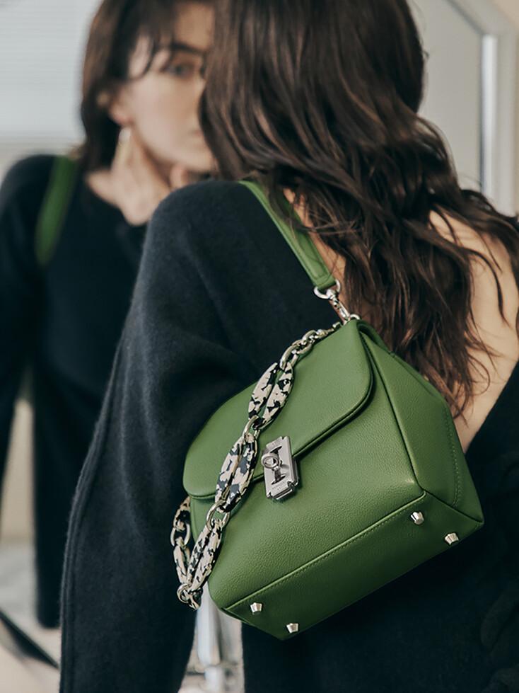 Occam What About Me Satchel M (오캄 왓 어바웃 미 사첼 미듐) Avocado Green