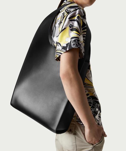 (W) 스와이프 토트 백 블랙 SWIPE TOTE BAG BLACK