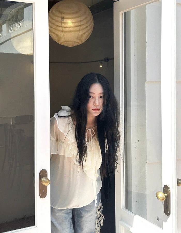 파크 프릴 블라우스