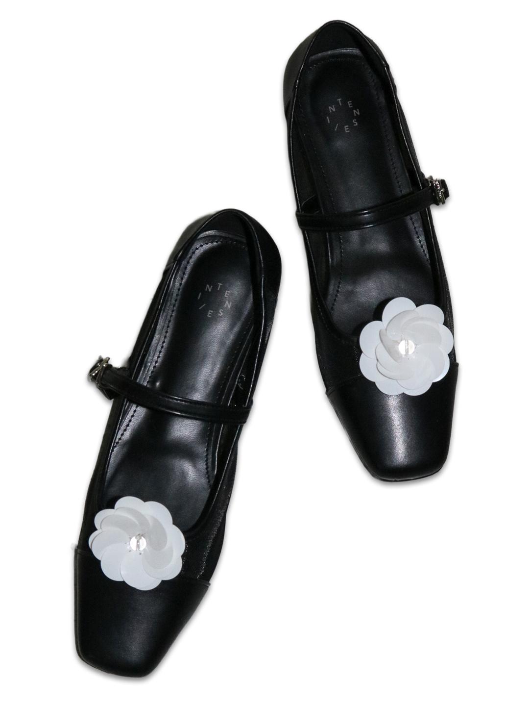 bloomlet shoe charm