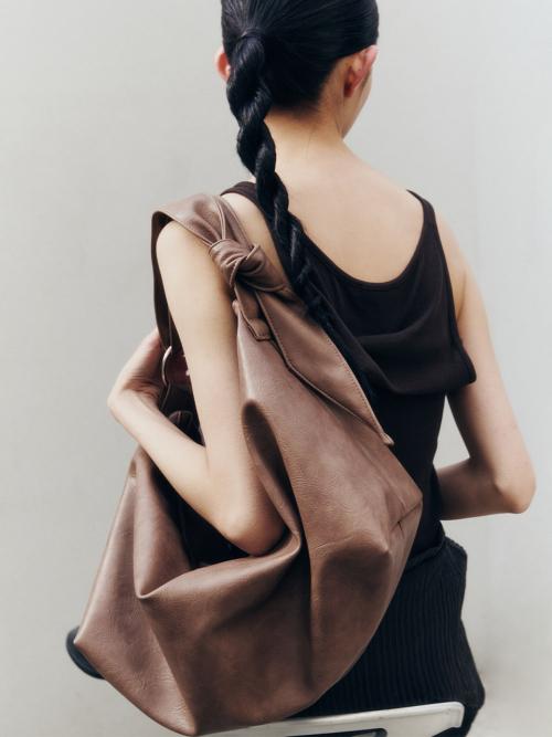 라지 노트 보트백 - 브라운