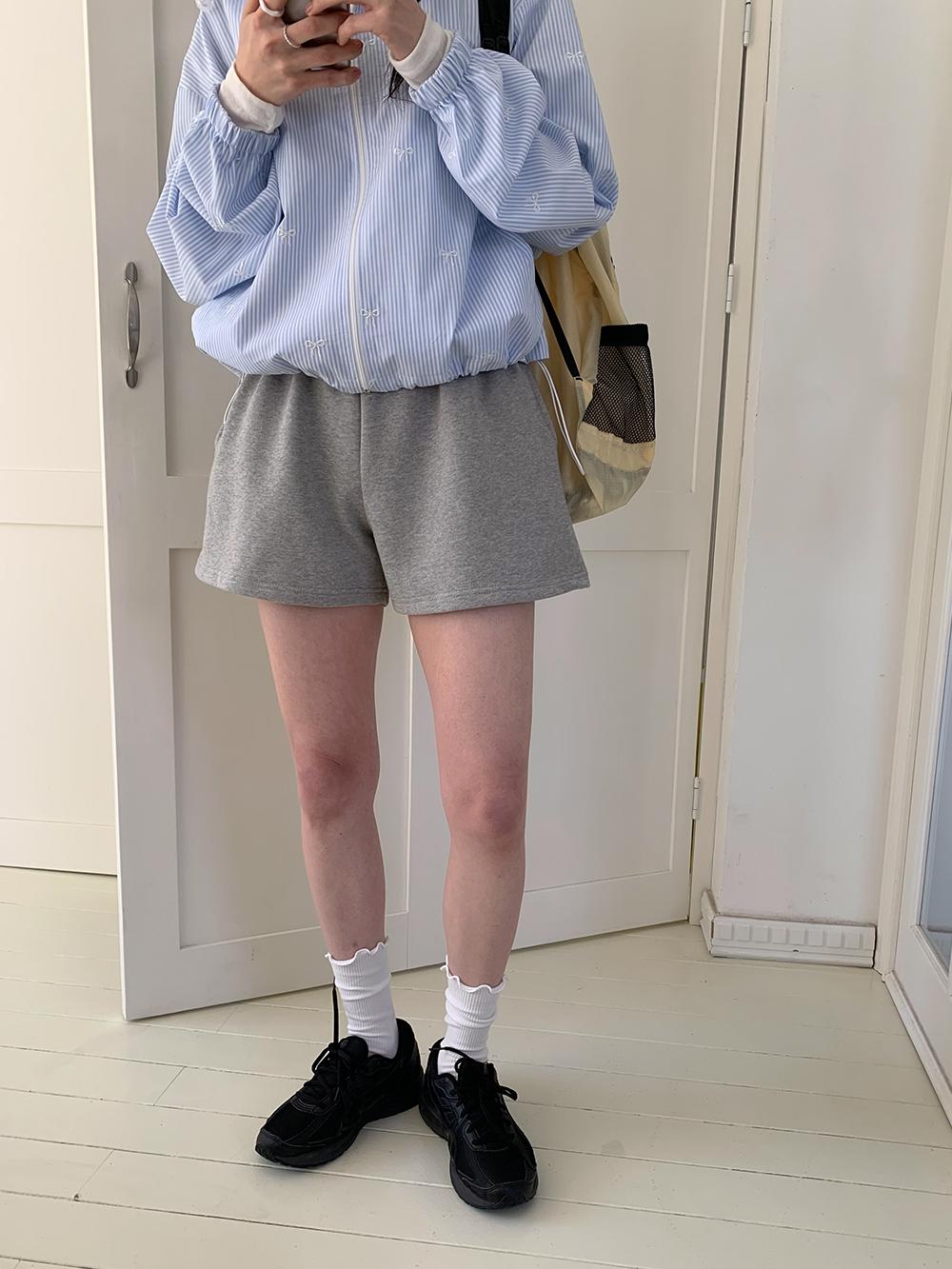 인어로브 라벨 쭈리 반바지 (3color) 데일리 밴딩 3단쭈리 숏팬츠 에제다이어리