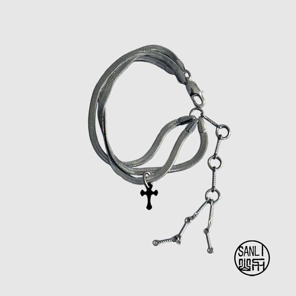 Gothic cross link bracelet