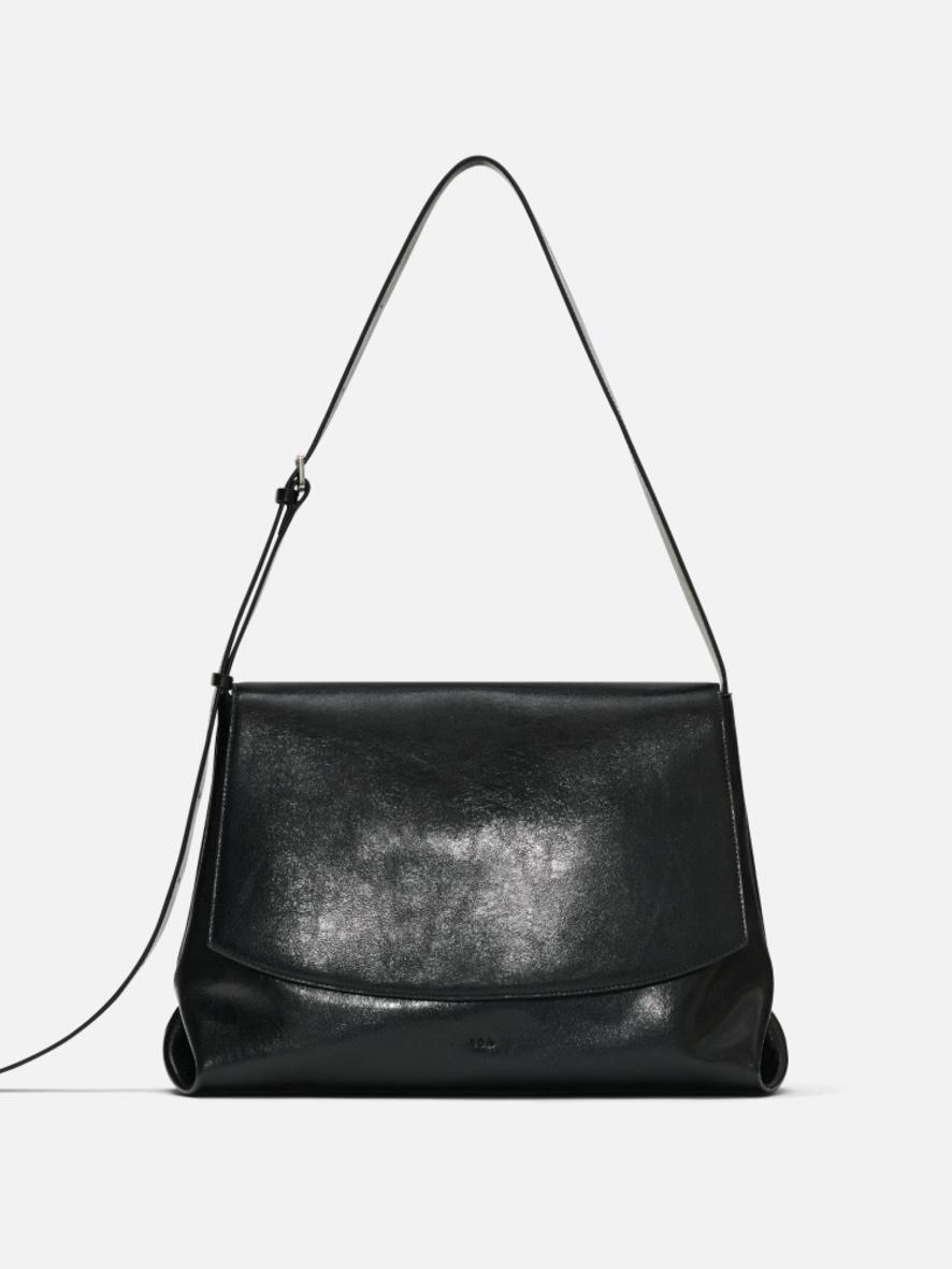 Kiki messenger bag Wrinkled black