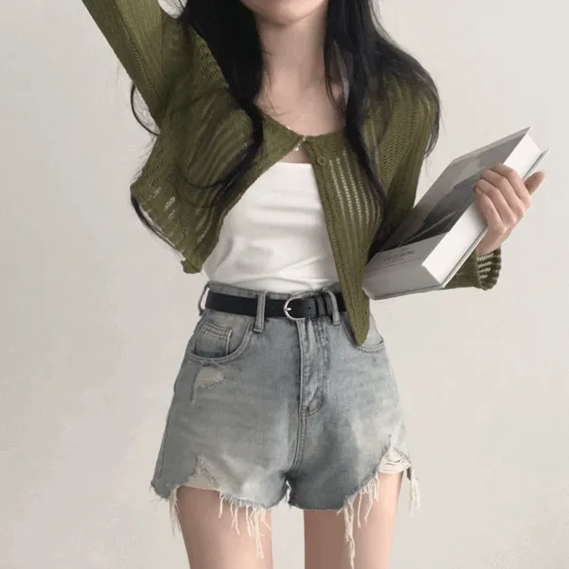 [set가격/꾸안꾸] 홀터넥 크롭 나시 + 그물 펀칭 긴팔 크롭 가디건 세트