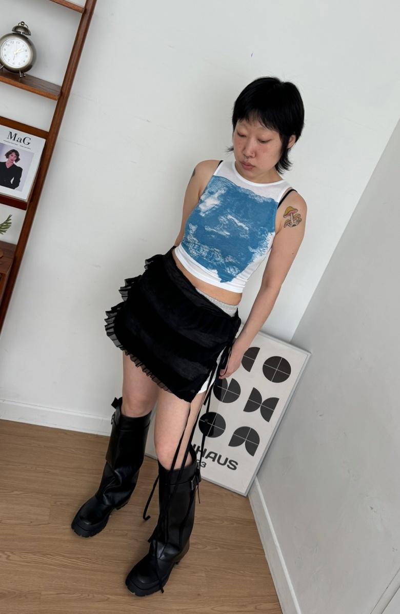 캐슈 프릴 스트랩 레이어드 랩 미니 스커트