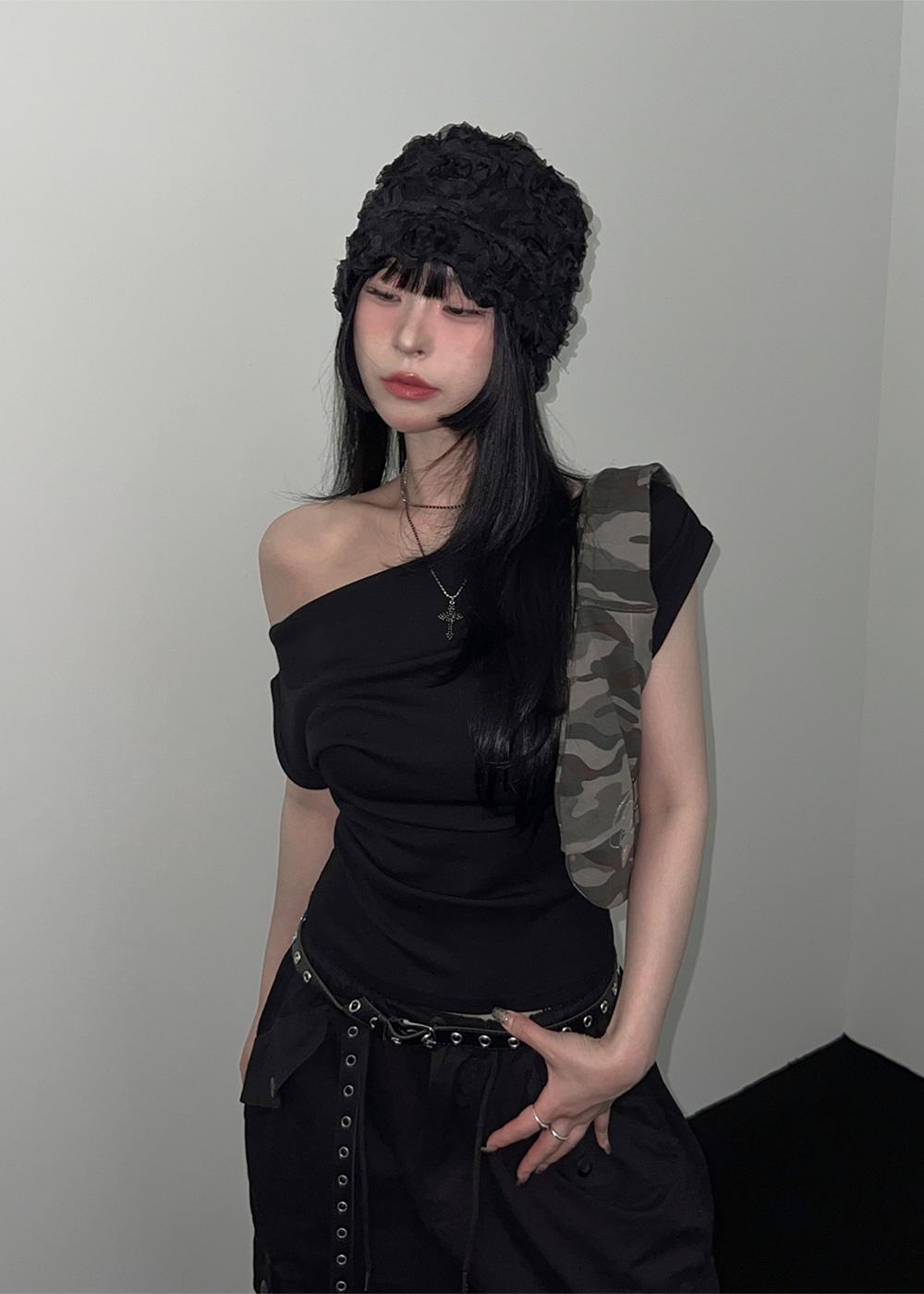 [주문폭주❤️‍🔥] THIN ONE SHOULDER DRAPE SHORT-SLEEVED 3color / 스린 원숄더 드레이프 반팔