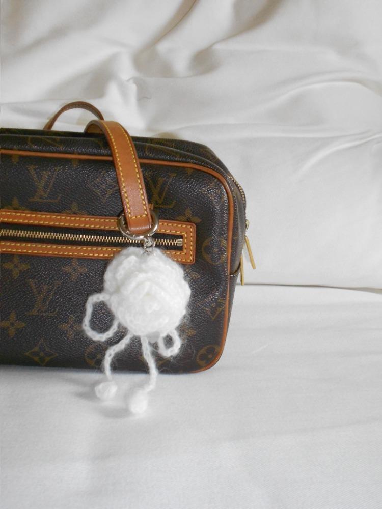 rosy knitting keyring