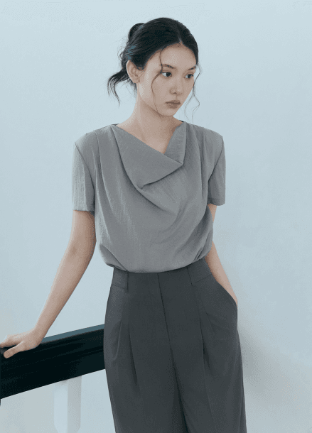 [Exclusive]드레이프 카울넥 블라우스