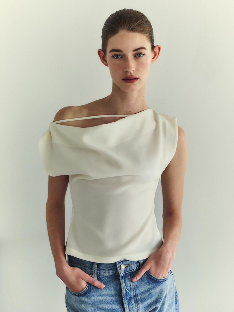 [예약*6/12배송] DRAPE STRAP BLOUSE CREME