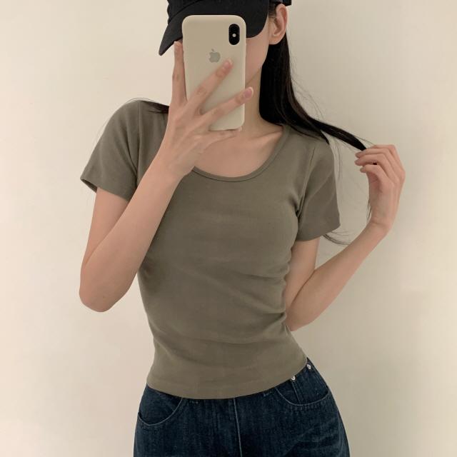 조이조이 [MOMENT JOY/기본템/무려10컬러💗] 소에트 슬림 베이직 무지 라운드넥 데일리 쫀쫀핏 코튼 반팔 티셔츠