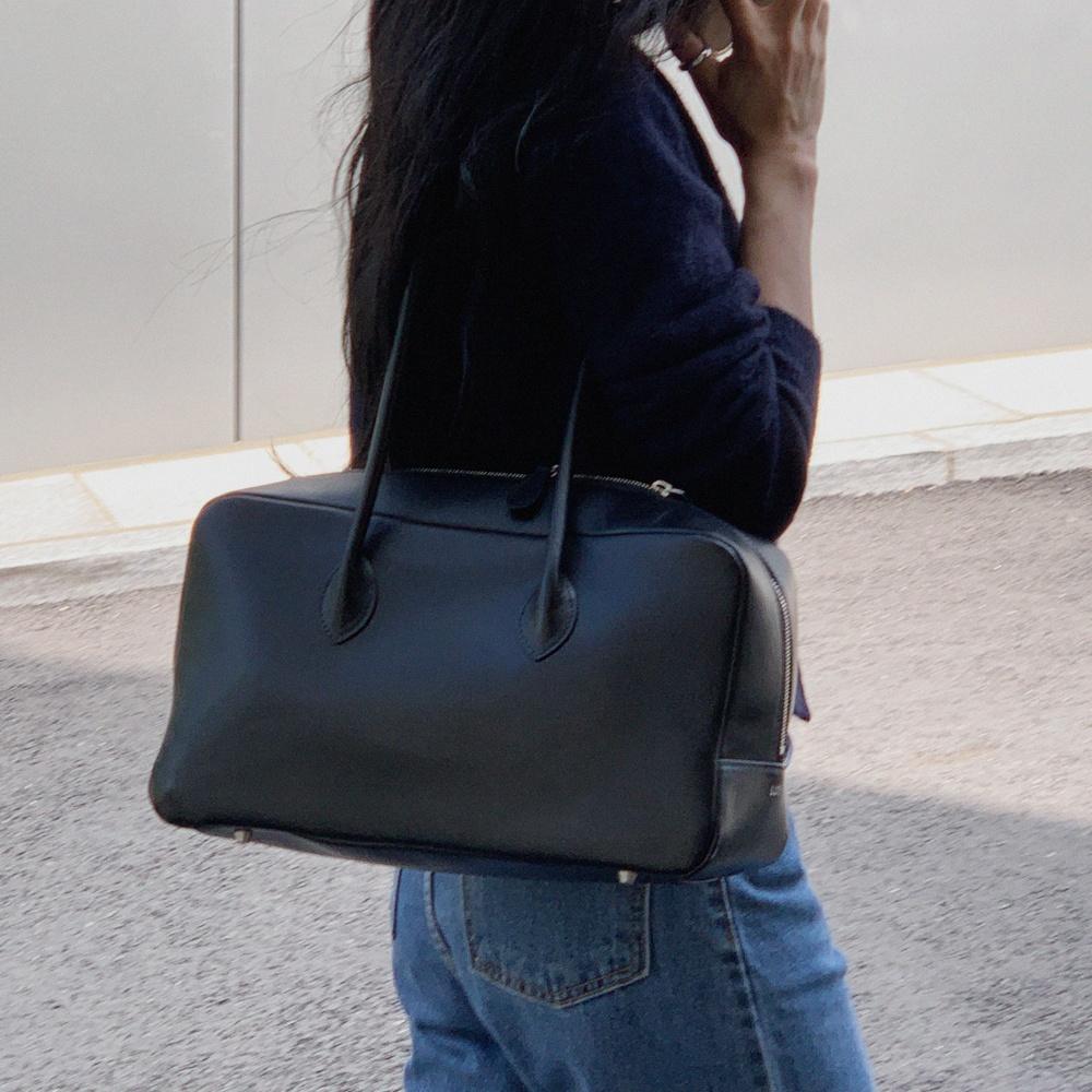 Commuters Baguette Bag