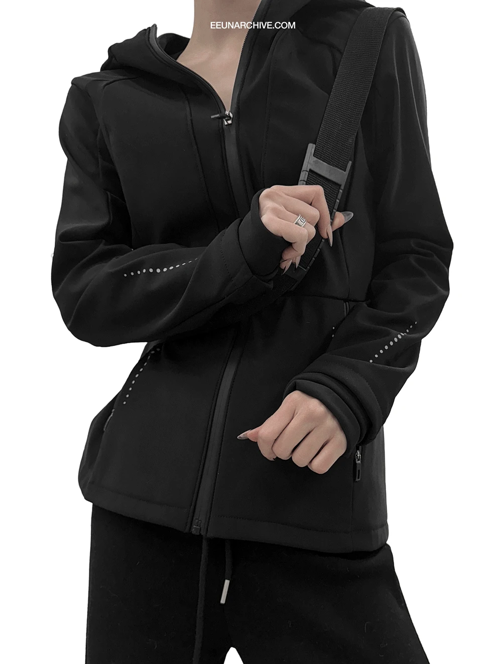 [ EEUN MADE ]  Pro-Shield Wind Jacket