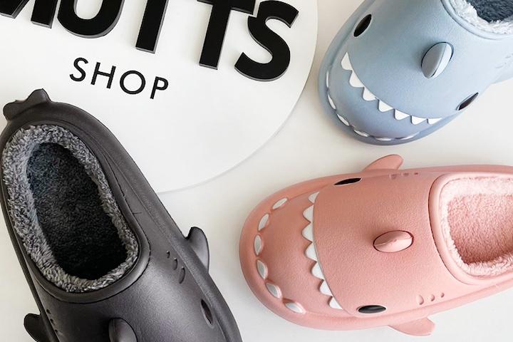 층간소음 겨울 털실내화 거실 사무실 상어 슬리퍼 3color