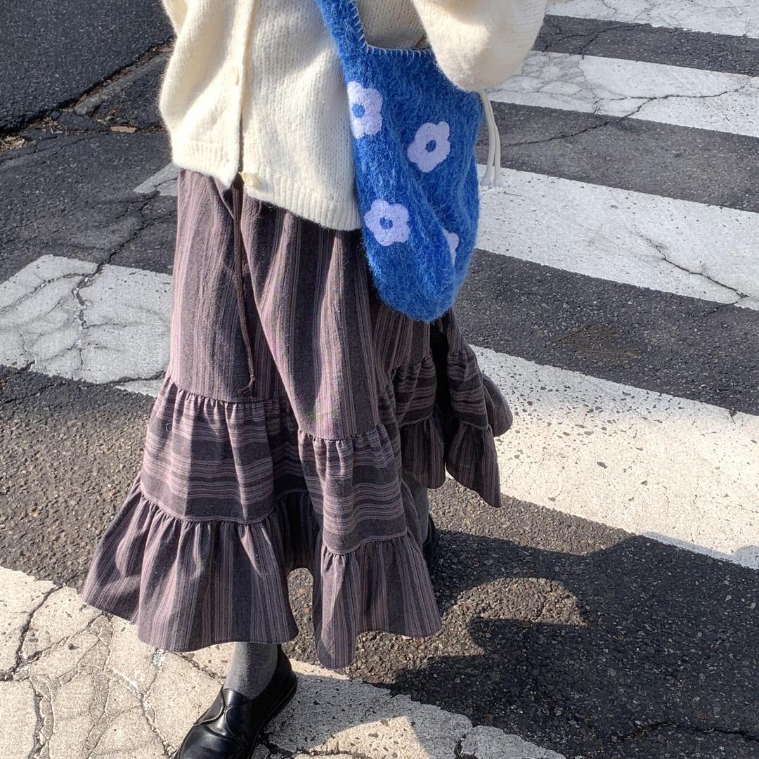 스트라이프 프릴 롱 스커트 (설 명절 이후 배송)