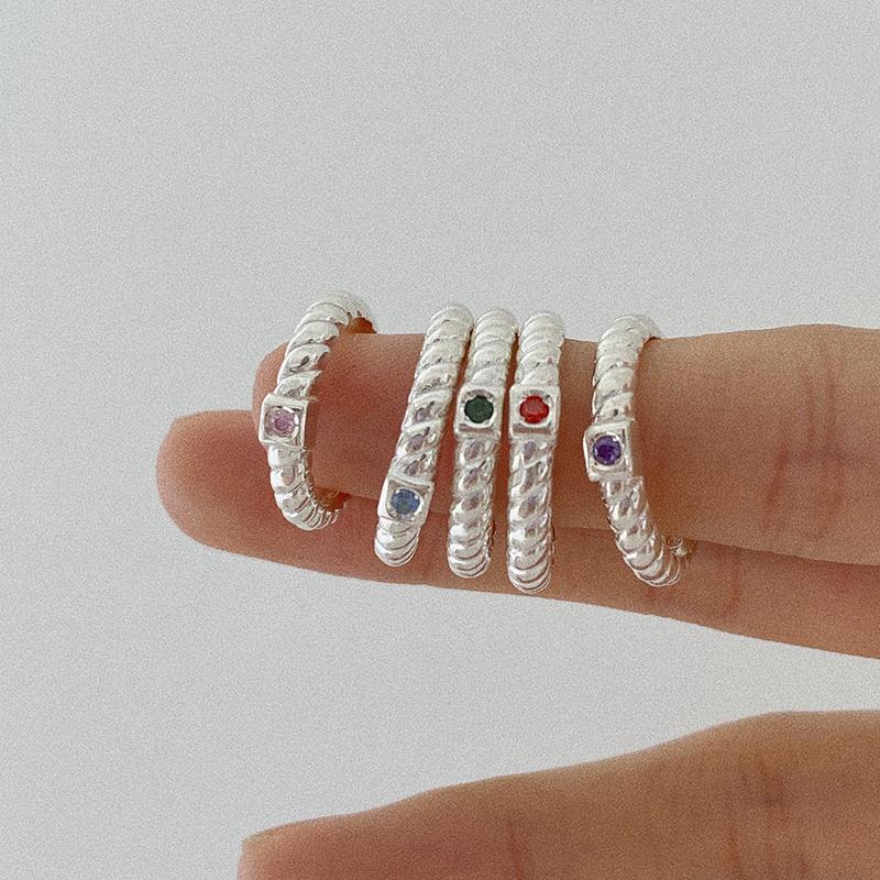 2mm cubic twist ring(꼬임 반지)