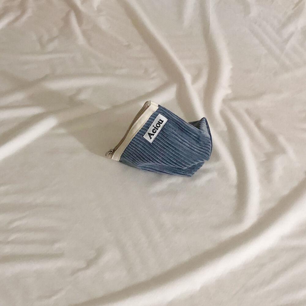 Aeiou Basic Pouch (M size) Whale blue corduroy