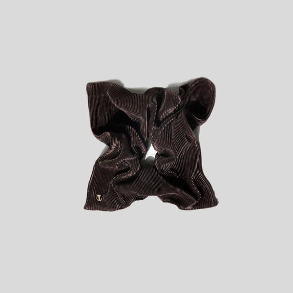 [파우치 포장] Lyra Pleats Scrunchie - Mocha