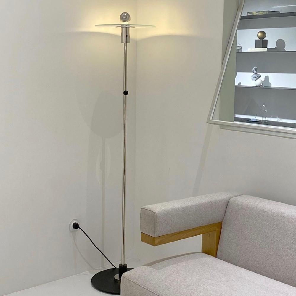 테크노루멘 바우하우스 플로어 램프 장스탠드 조명