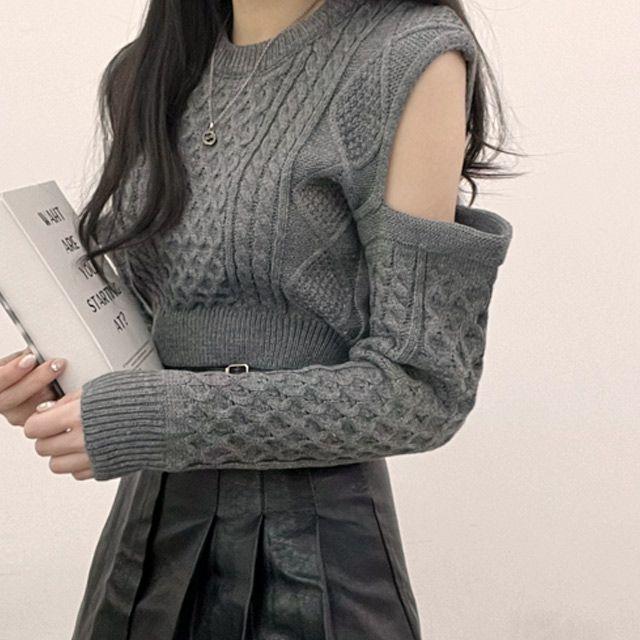 [여친룩/어깨트임] 루니 트임 크롭 니트티