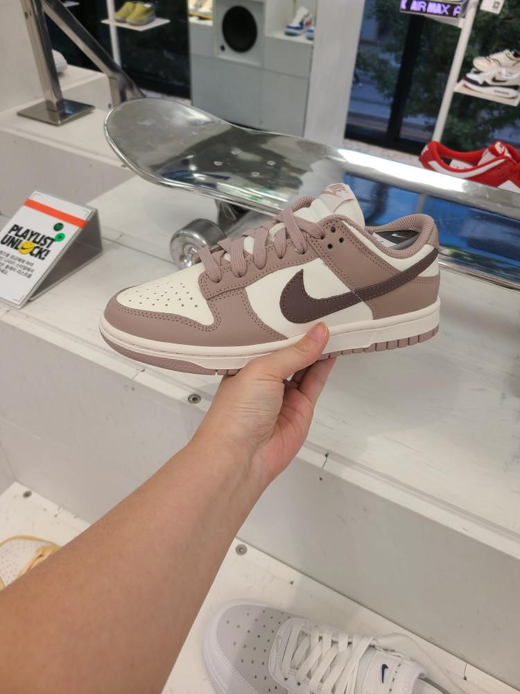 [국내매장] 나이키 덩크 로우 디퓨즈드 토프 운동화 DD1503-125